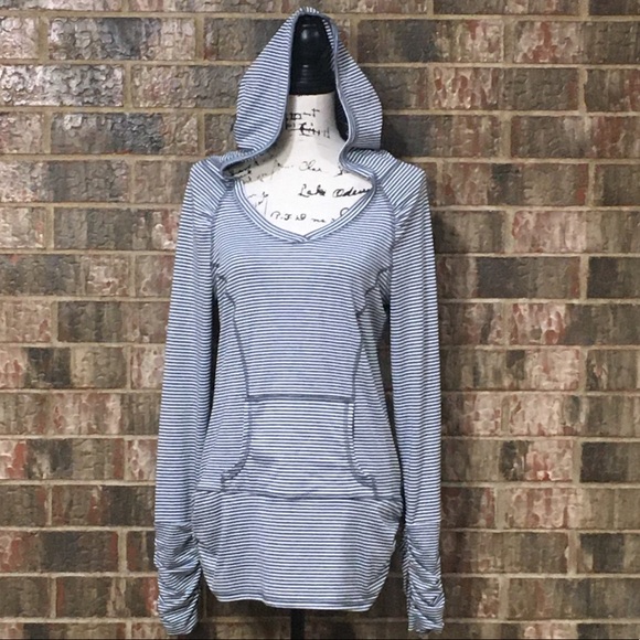 90 Degree By Reflex Tops - EUC 90 DEGREE by REFLEX Gray/White Striped Hoodie